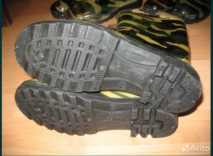 Резиновые сапоги новые