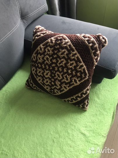 Вязаный чехол на декоративную подушку