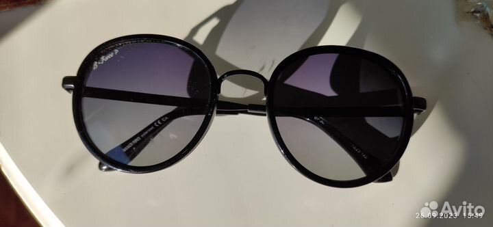 Солнцезащитные очки женские