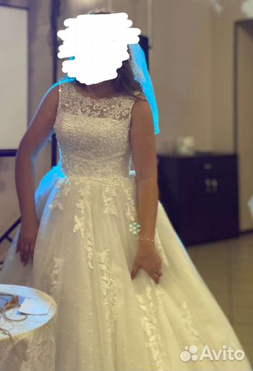 Свадебное платье пышное со шлейфом