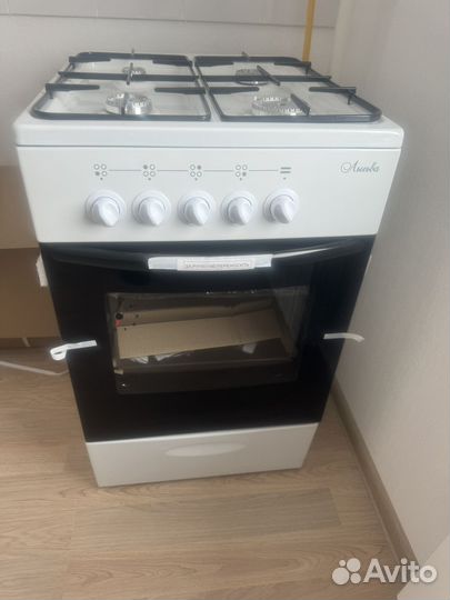 Газовая плита с газовой духовкой новая