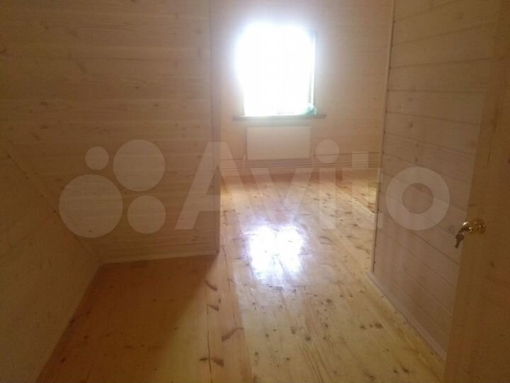 Дом 148 м² на участке 5 сот.