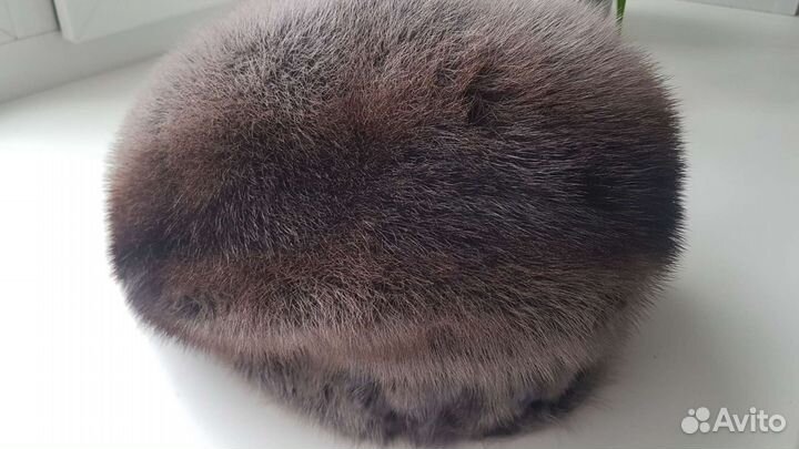 Берет новый норковый