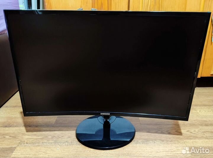 Монитор Samsung 27