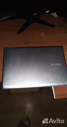 Ноутбук Samsung np530u4c Intel I3 6gb