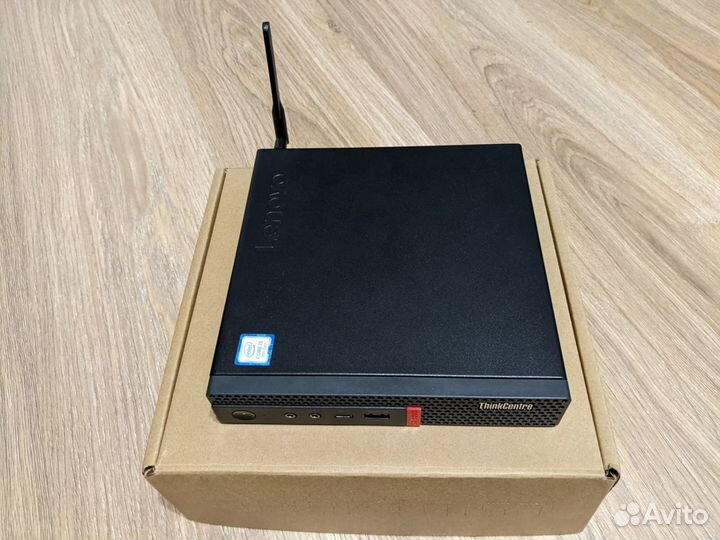 Моноблок Lenovo Thinkcentre Tiny модульный