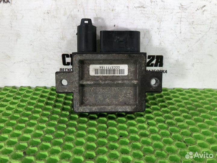 Реле свечей накала Mercedes-Benz C-class