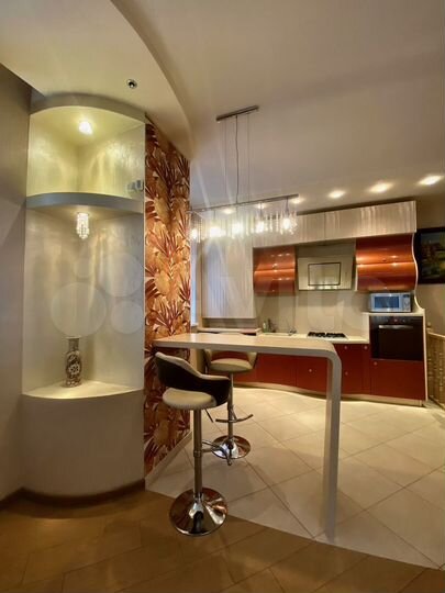 2-к. квартира, 108 м², 1/2 эт.