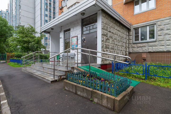 Машиноместо, 14 м²