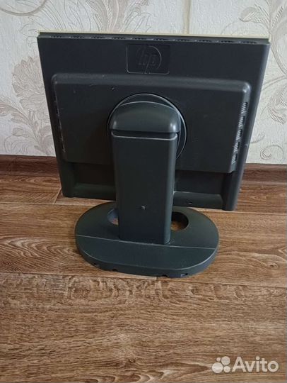 Монитор HP L 1520
