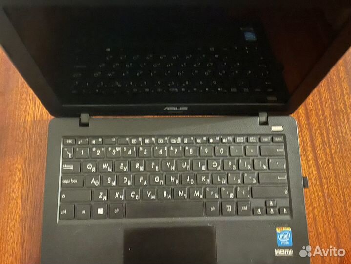 Продам ноутбук asus X200MA