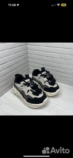 Кроссовки детские новые 26-30