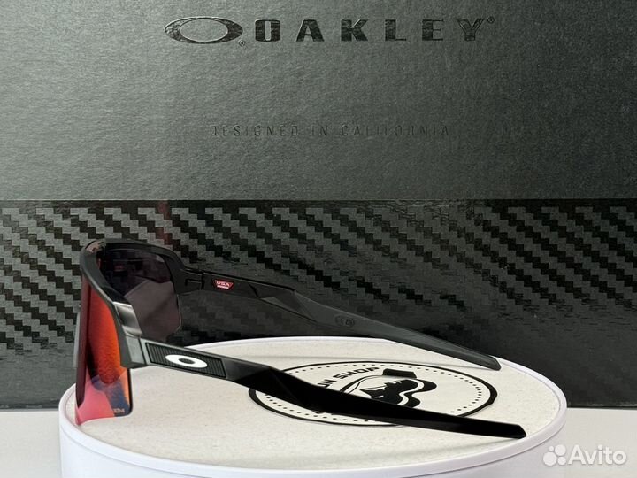 Солнцезащитные очки Oakley Sutro Lite Sweep Road