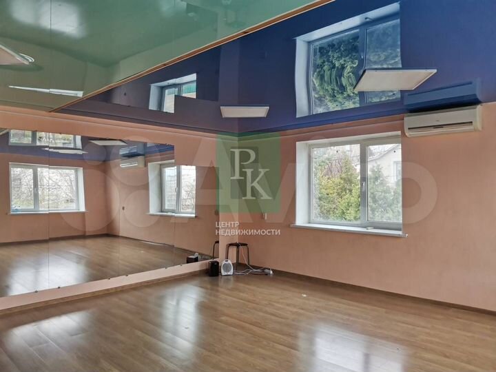 Помещение 33,5 м2 с арендатором на Пр. Победы