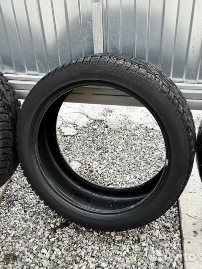 Pirelli Ice Zero 275/40 R22 110ZR