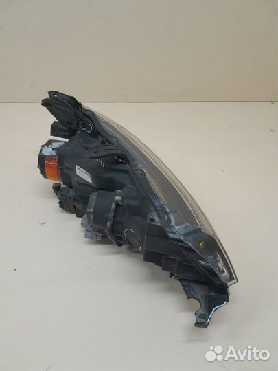 Фара левая Mitsubishi Outlander