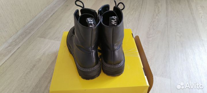 Ботинки женские зимние 38 размера