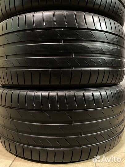 Kumho Ecsta PS71 245/45 R20 и 275/40 R20