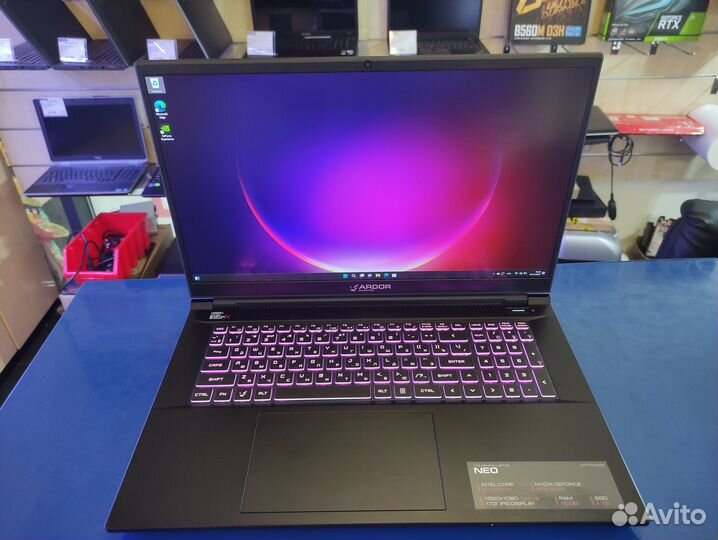 Intel Core i7-12700H nVidia RTX3070 8GB 17.3 IPS