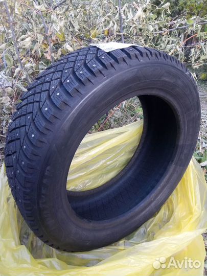 Goodyear UltraGrip Arctic 2 215/55 R17 98T
