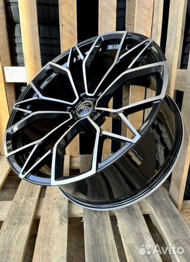 Диски Ауди Q7, Q 8 R 22 кованные
