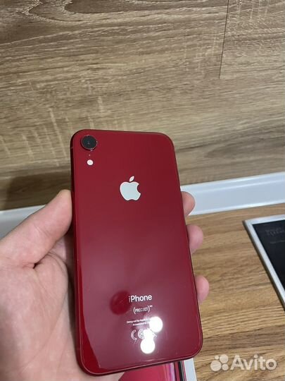 iPhone Xr, 64 ГБ