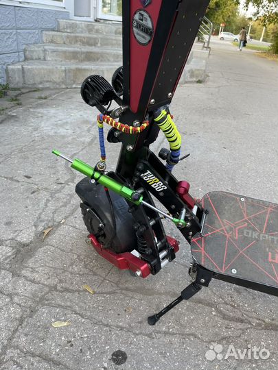 Электросамокат Yokamura Ultra. Полный привод