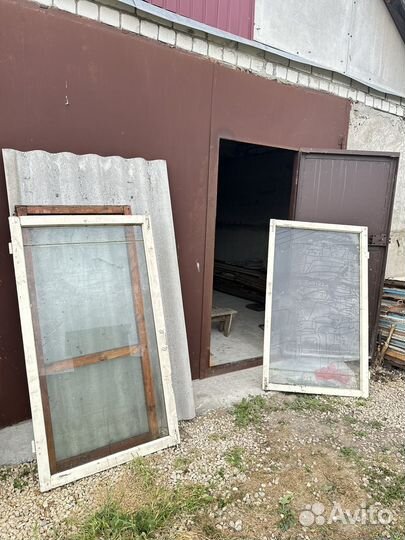 Деревянные оконные рамы со стеклом бу