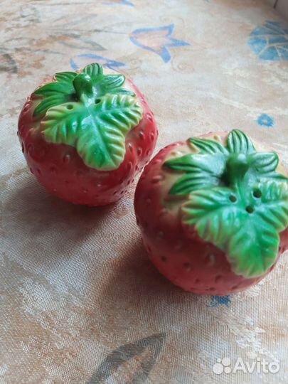 Солонки и перечницы