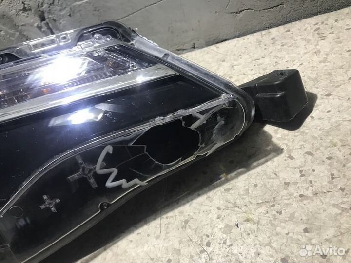 Фара Toyota Corolla
