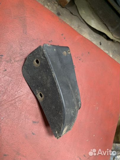 Накладка на заднюю, правую арку(сапожок)