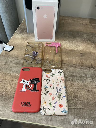 Чехол на iPhone 7