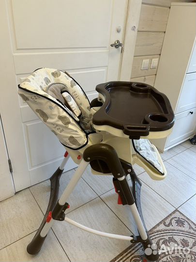 Стульчик для кормления pituso