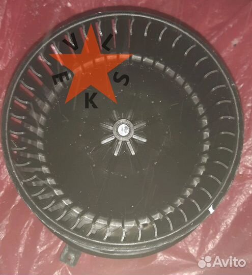 Мотор отопителя 42N-07-11930 Komatsu WB93S 5EO