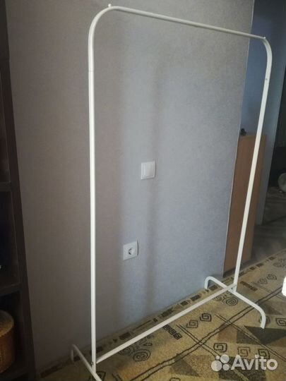 Вешалка для одежды напольная металлическая