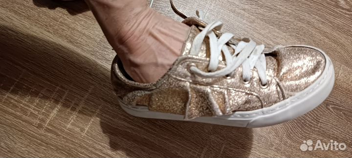 Золотые кеды