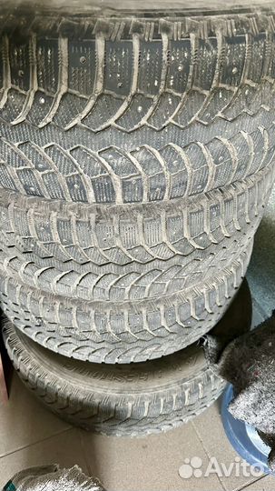 Bridgestone Blizzak Ice 255/65 R17