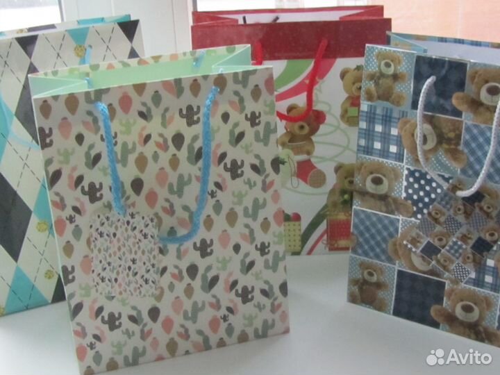 Подарочные пакеты