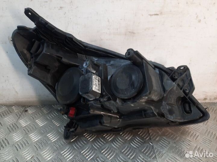Фара передняя левая Opel Astra универсал 1.8