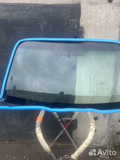 Лобовое стекло Toyota land cruiser prado 150