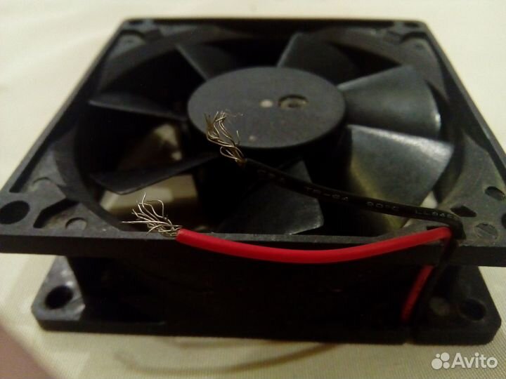 Вентиляторы DC brushless, 2шт, 12V, 0,12A и 0,19A