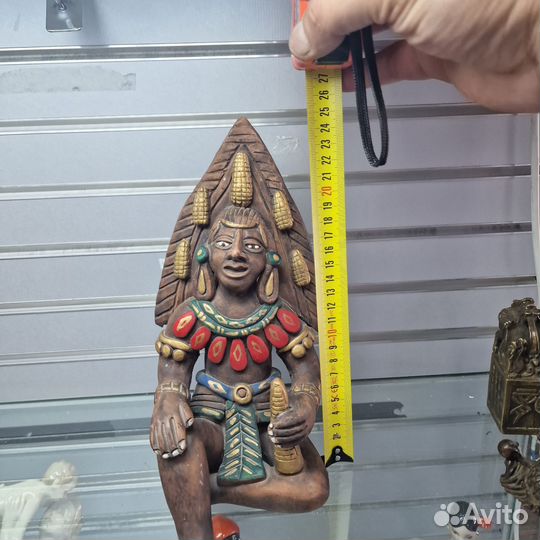 Старинная антикварная статуэтка