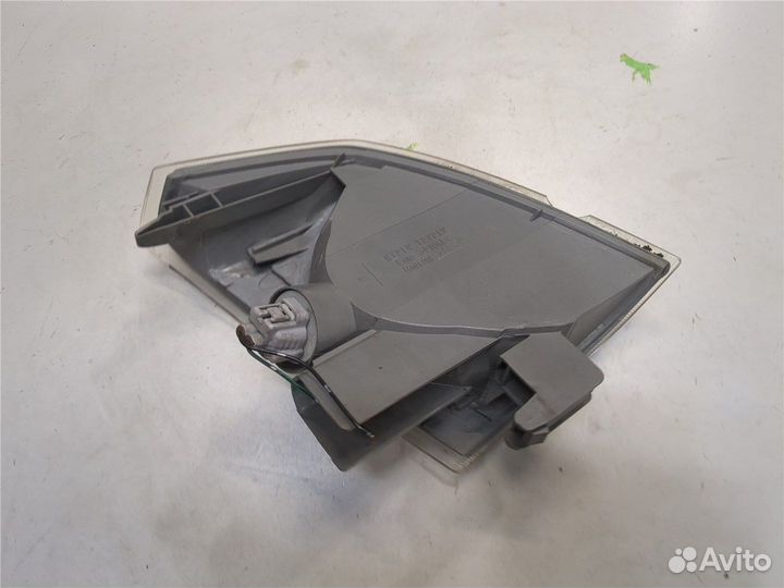 Поворот Nissan X-Trail (T30), 2003