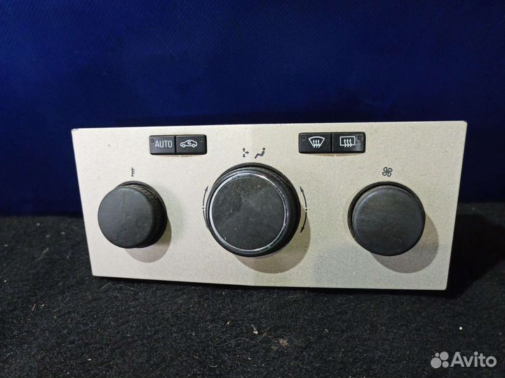 Блок управления климатом Opel Astra H астра аш