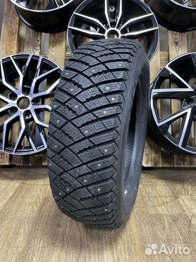 Goodyear Ultragrip Ice Arctic 215/55 R16 97T