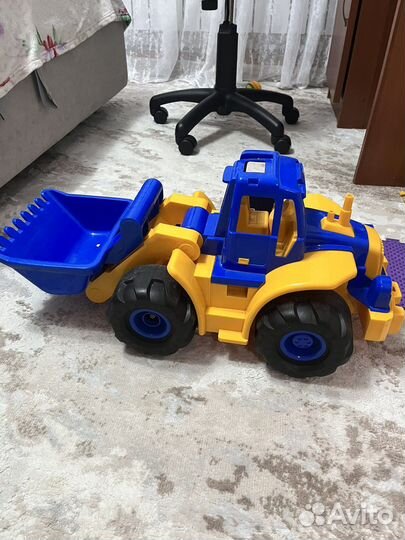 Детский трактор