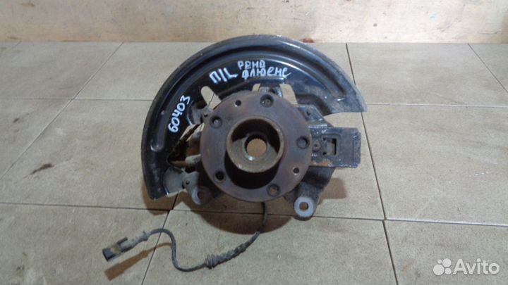 Кулак поворотный передний левый Renault Fluence