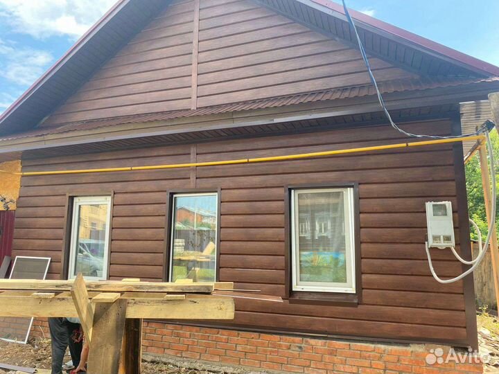 Бригада строителей