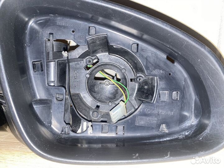 Корпус зеркала правый 1335288