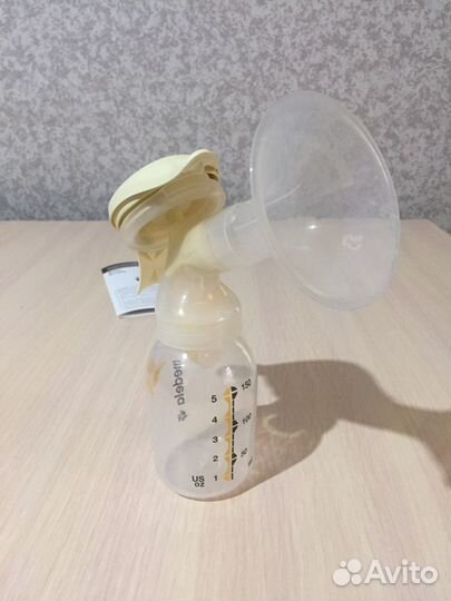 Молокоотсос ручной medela
